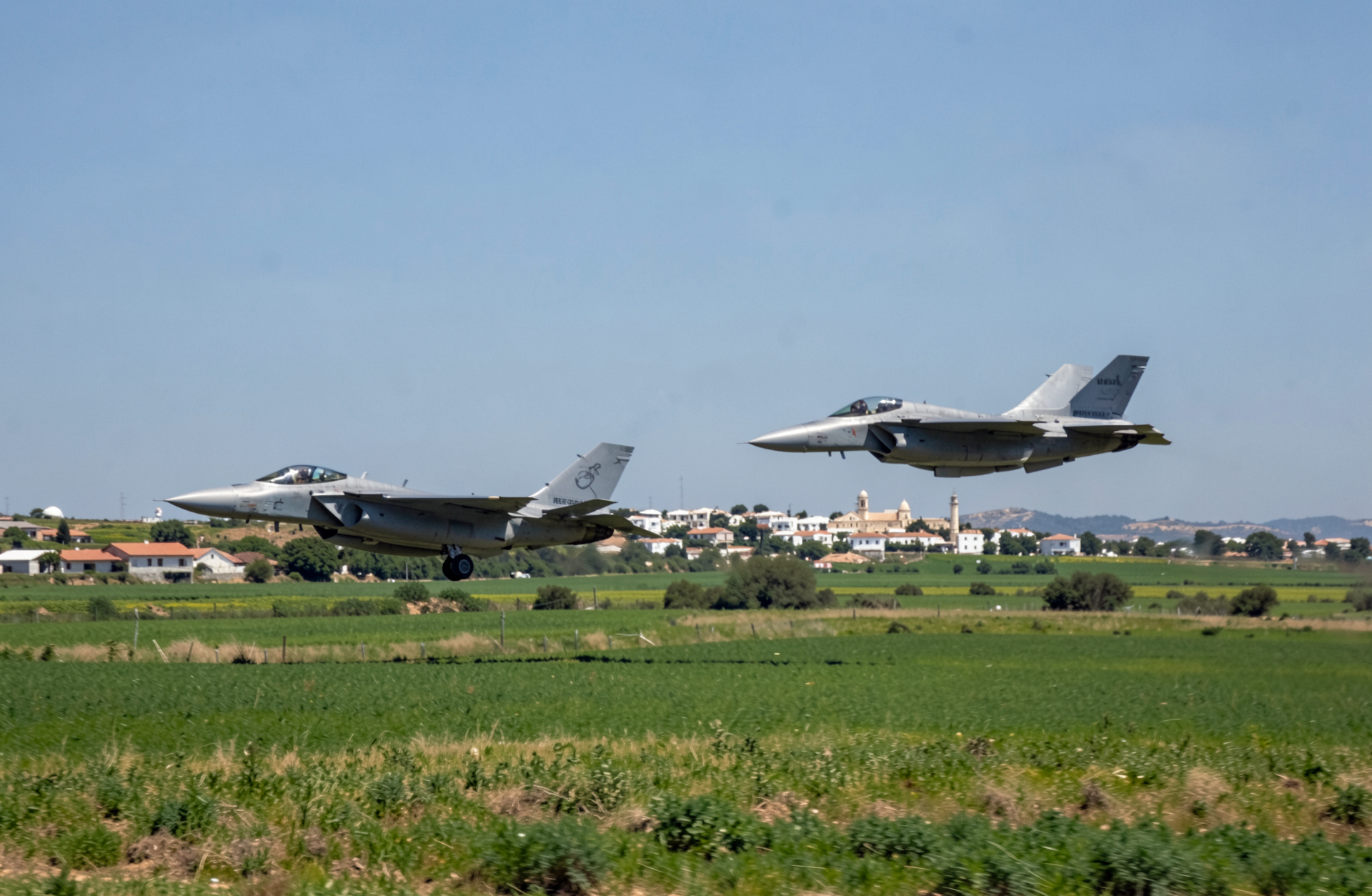 Πανικός στην Κύπρο: Ελληνικά F-16 πέταξαν πάνω από Κίτι – Τι αποκάλυψε ο Υπουργός Άμυνας
